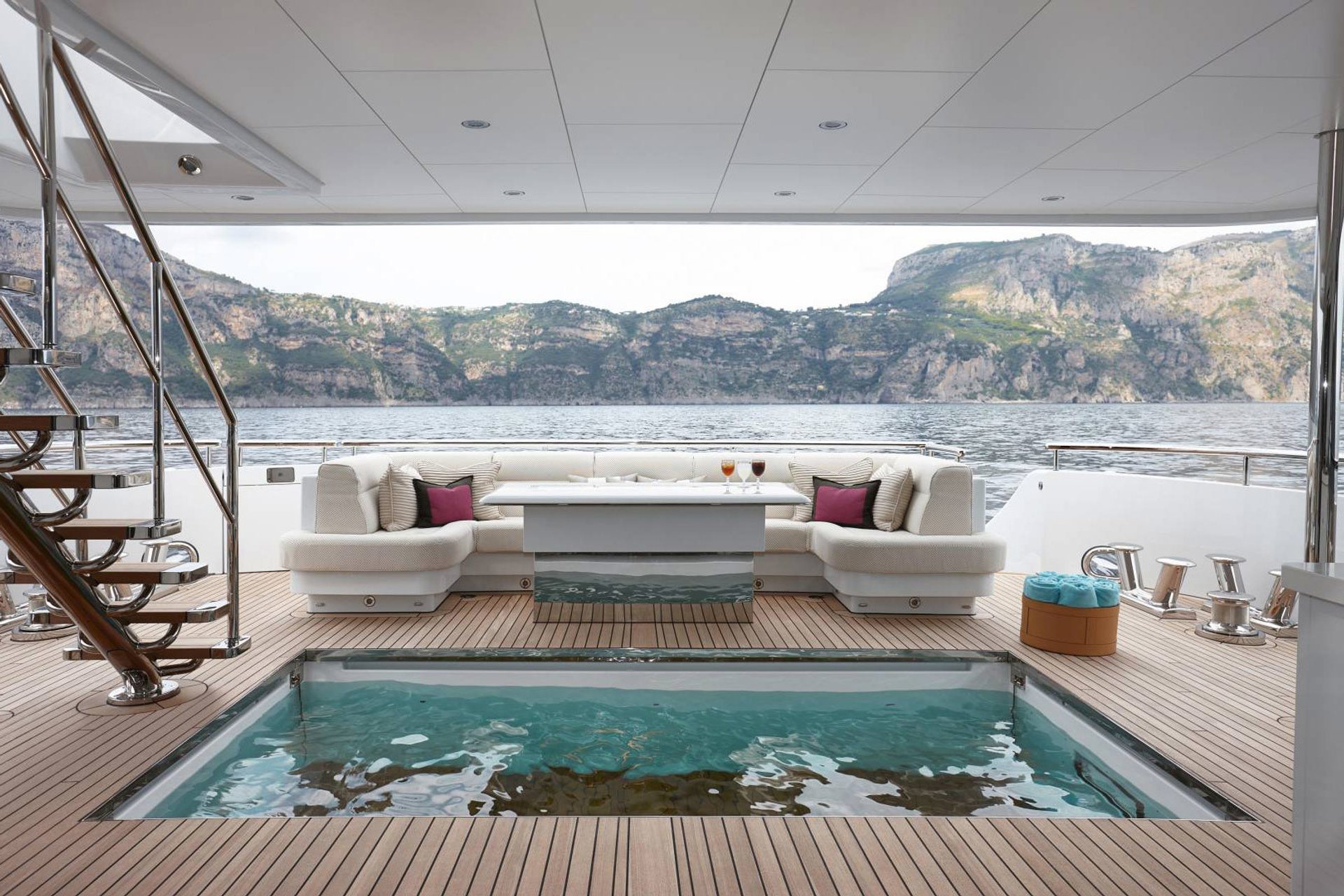 Moon Sand Feadship Onboard 21 1697 1080 70