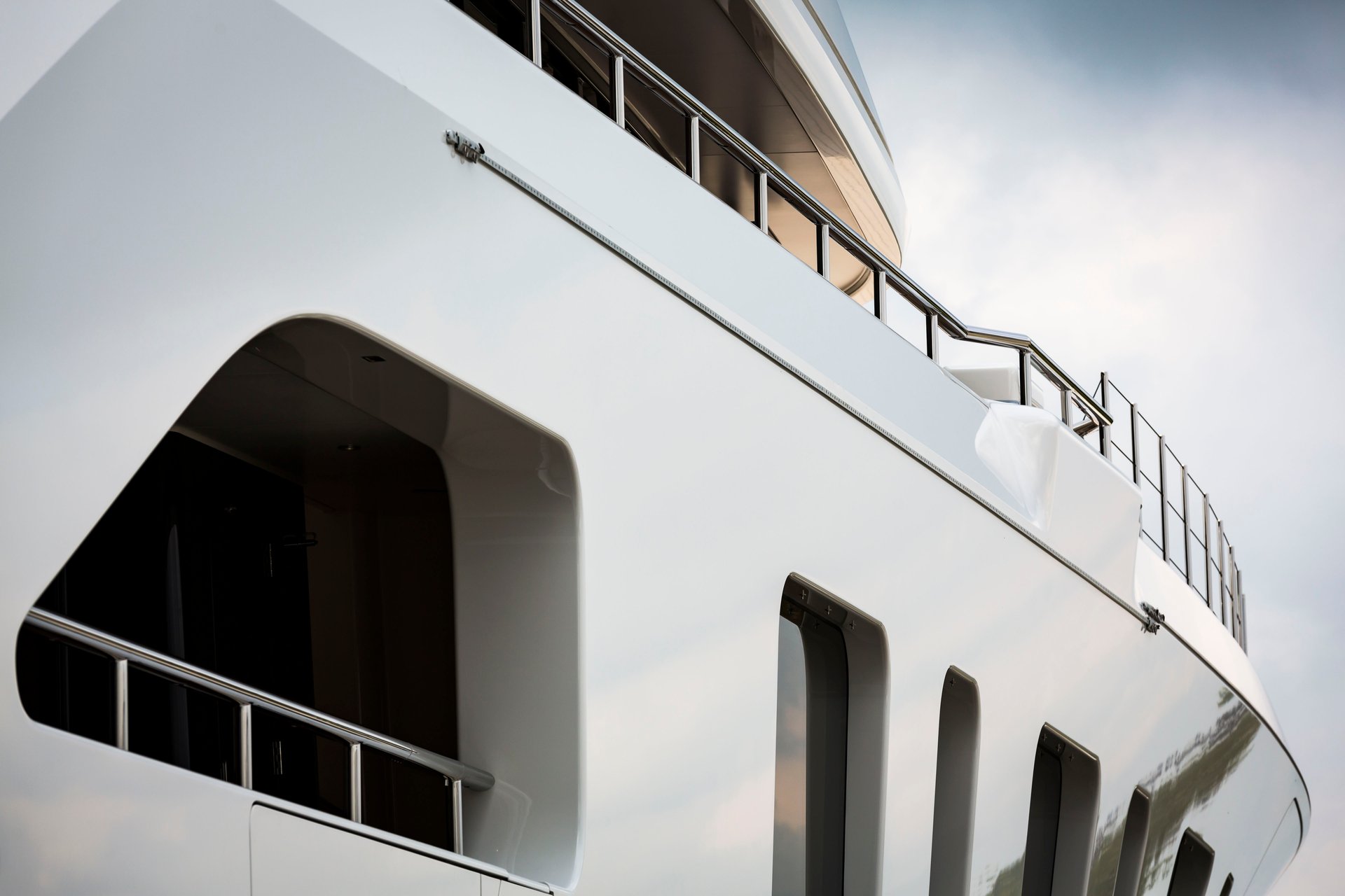 Aquarius Launch Copyright Feadship 15