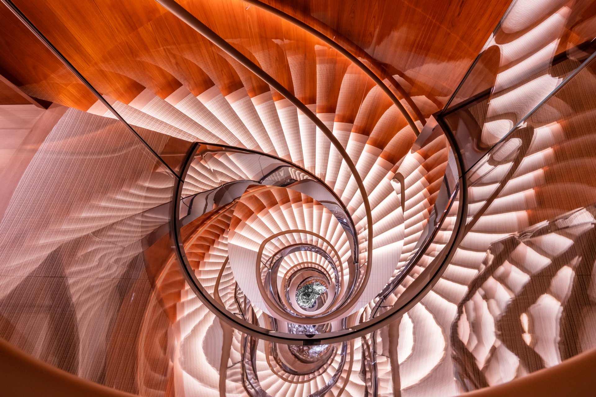 Bliss copyright Feadship 8053