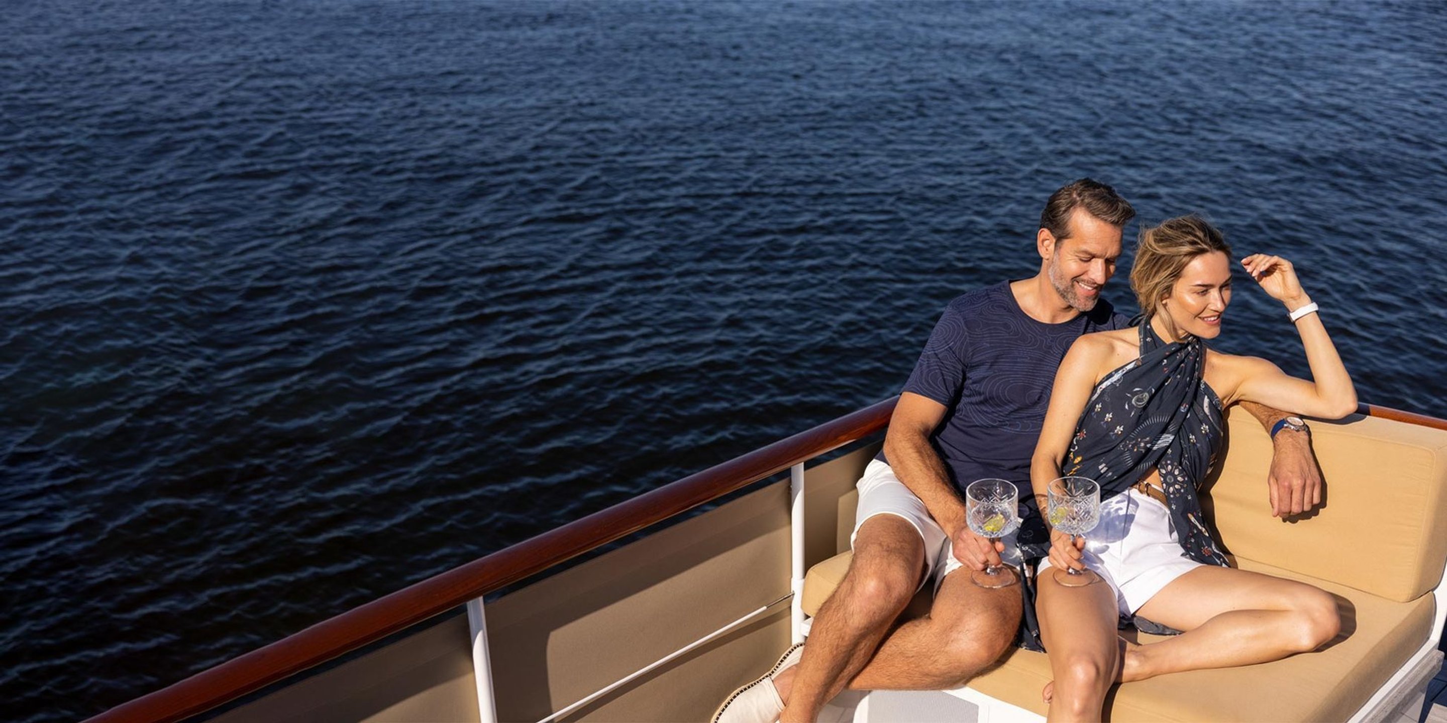 FS oceancollection couple on yacht web1 1950x