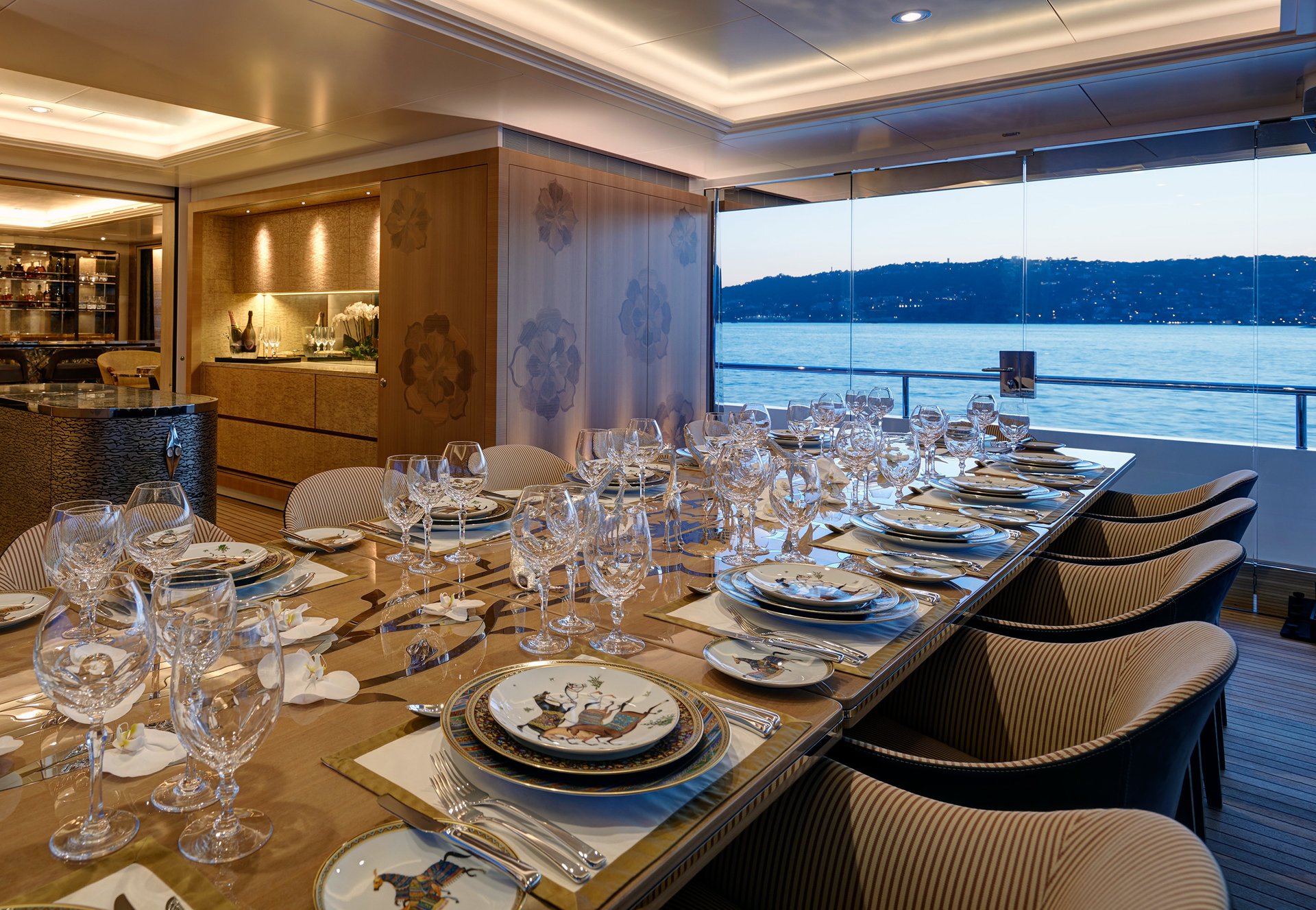 Joy – Main deck aft dining
