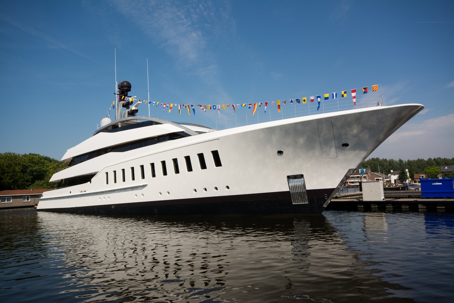Feadship Halo Launch 01 2