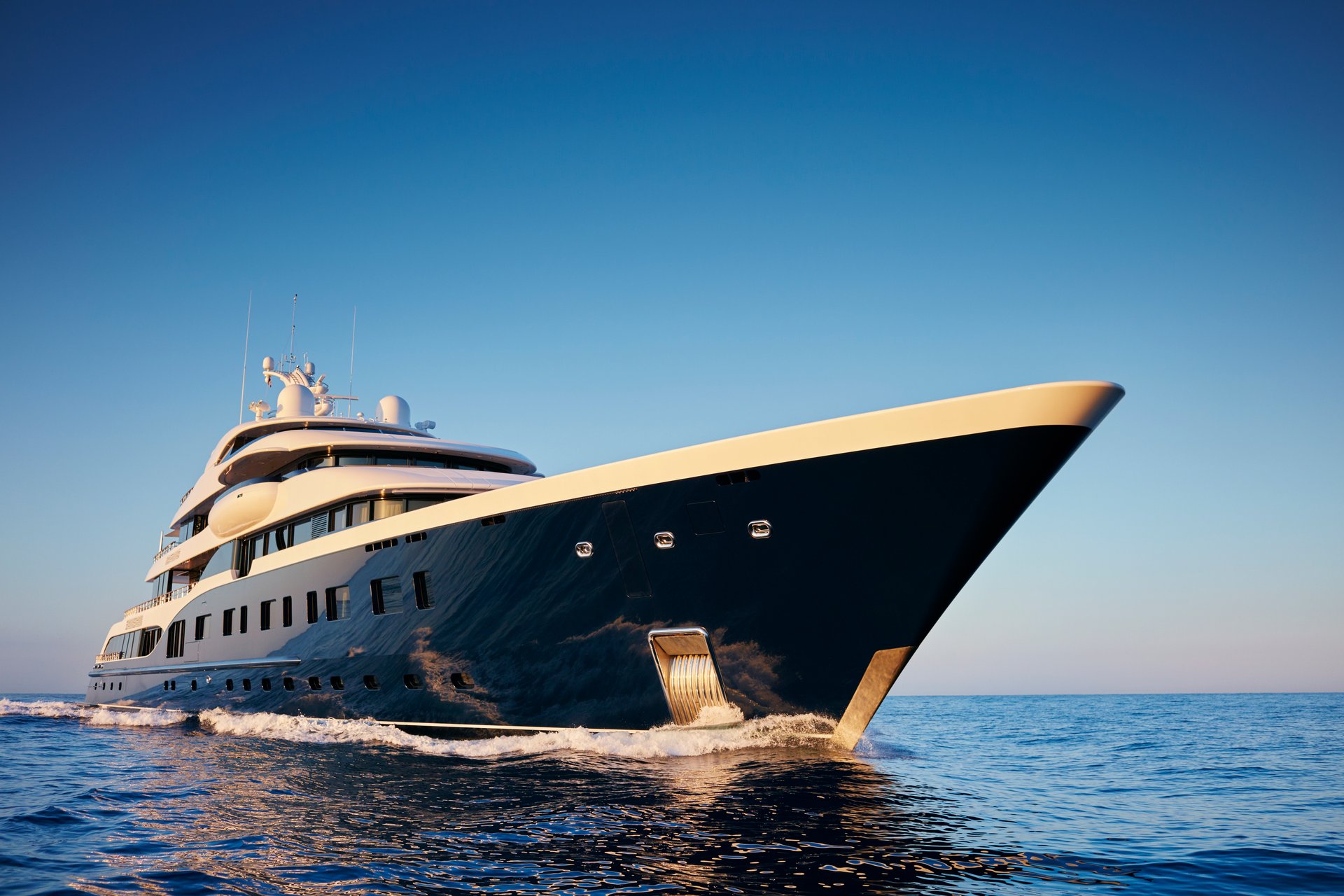 Running Tender Sunrise 08A0410