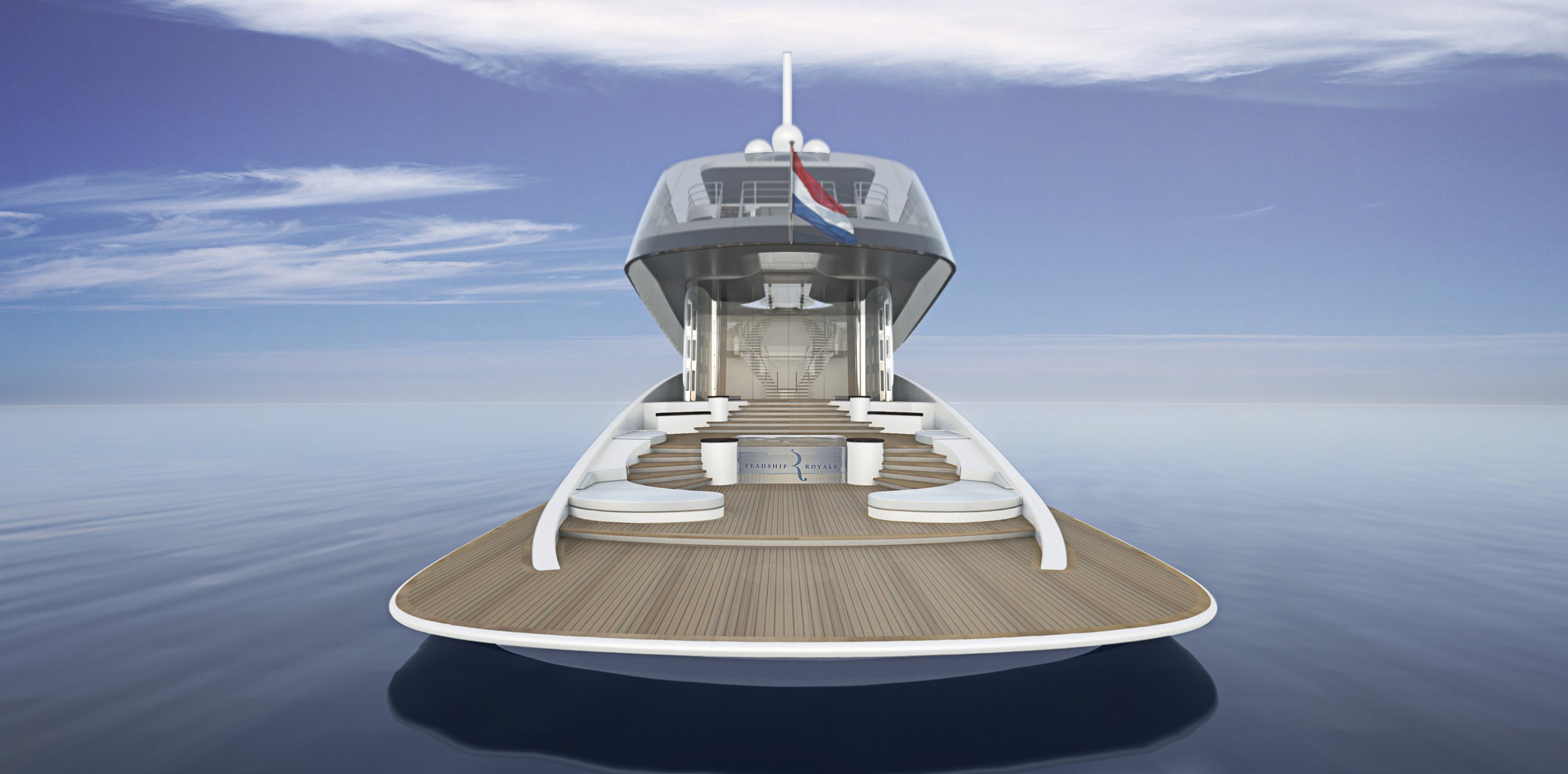 Royale page 22 23 Stern View