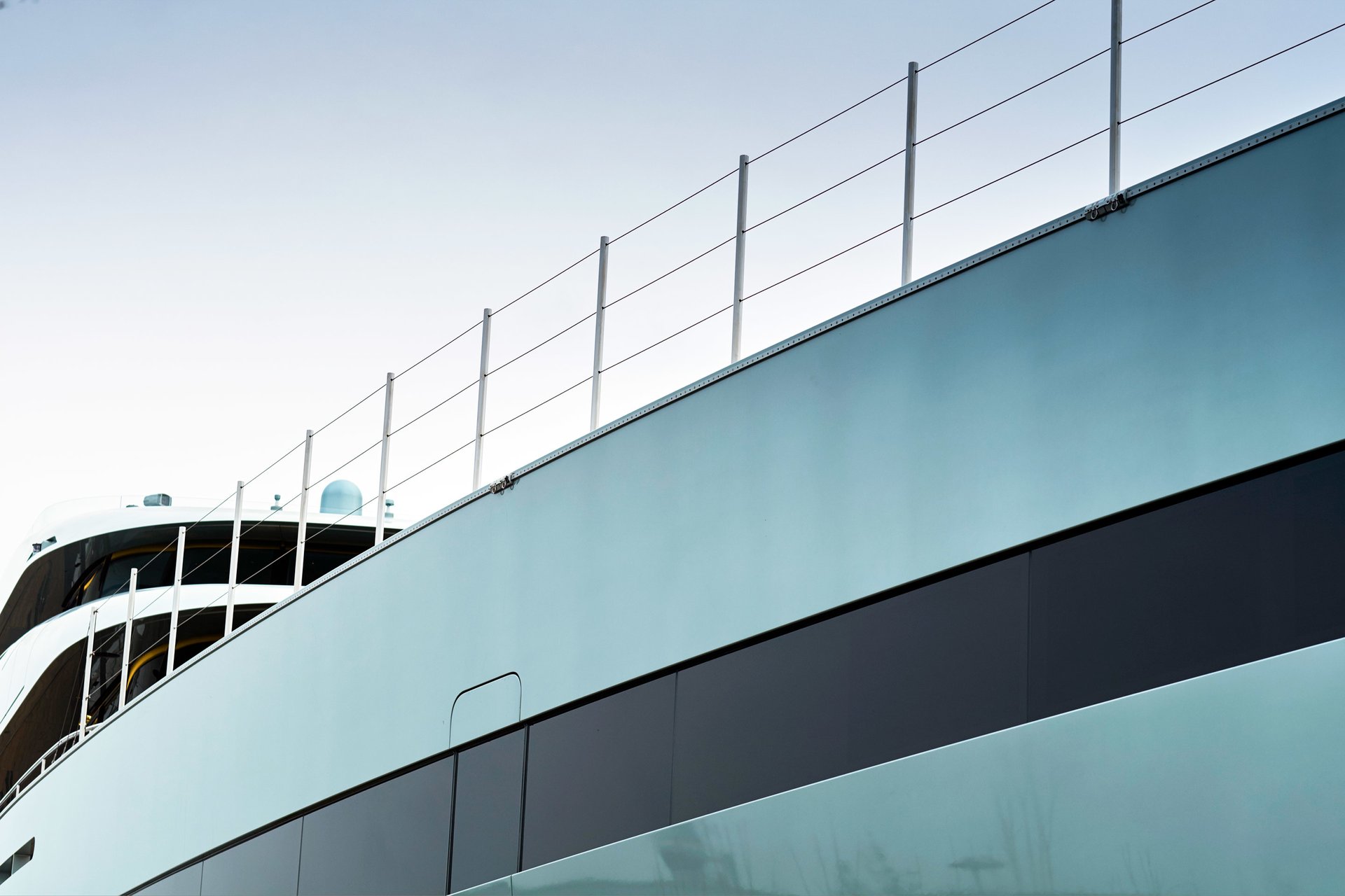 07 Feadship Savannah launch graded