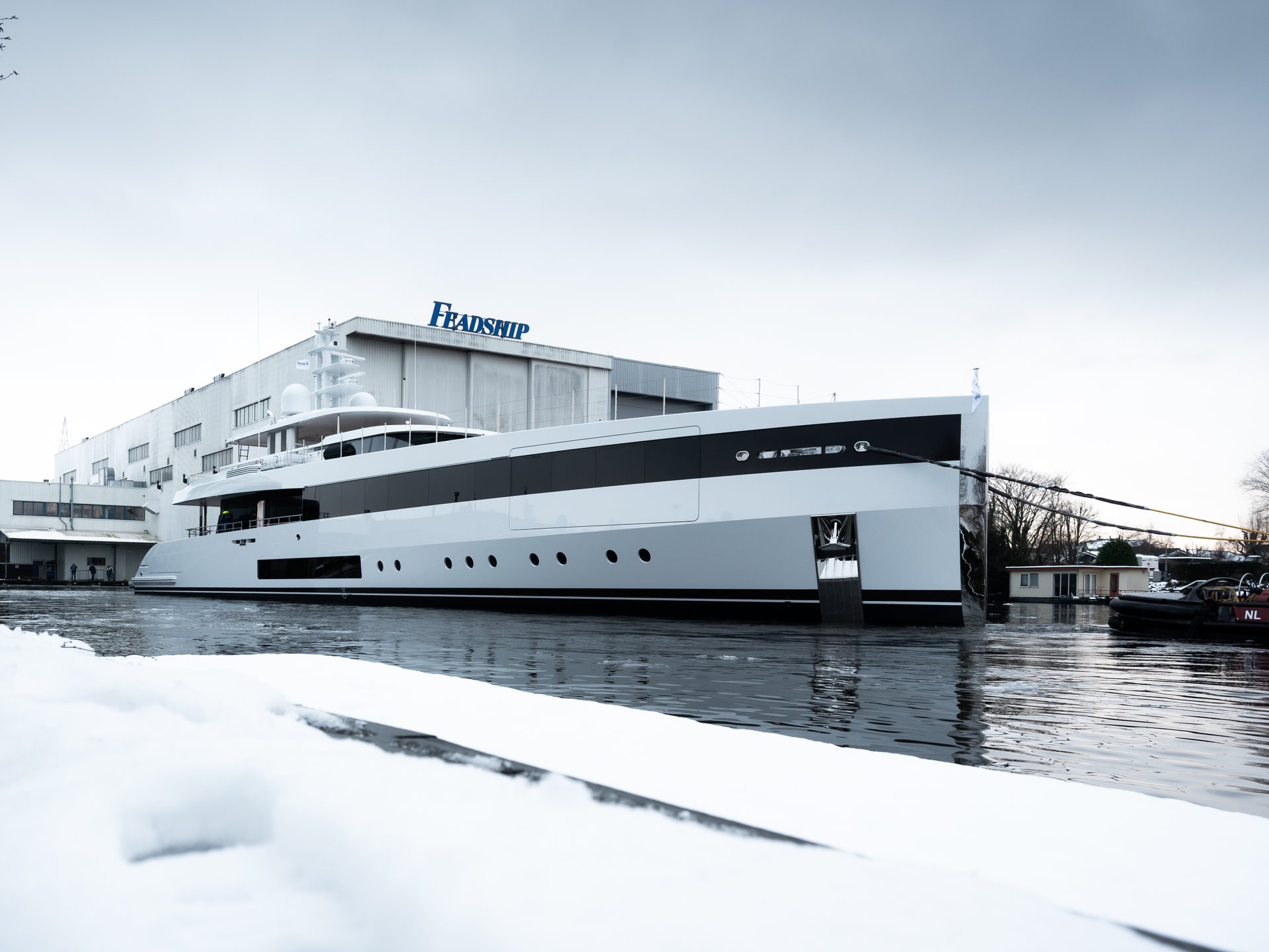 717 copyright Feadship 7946