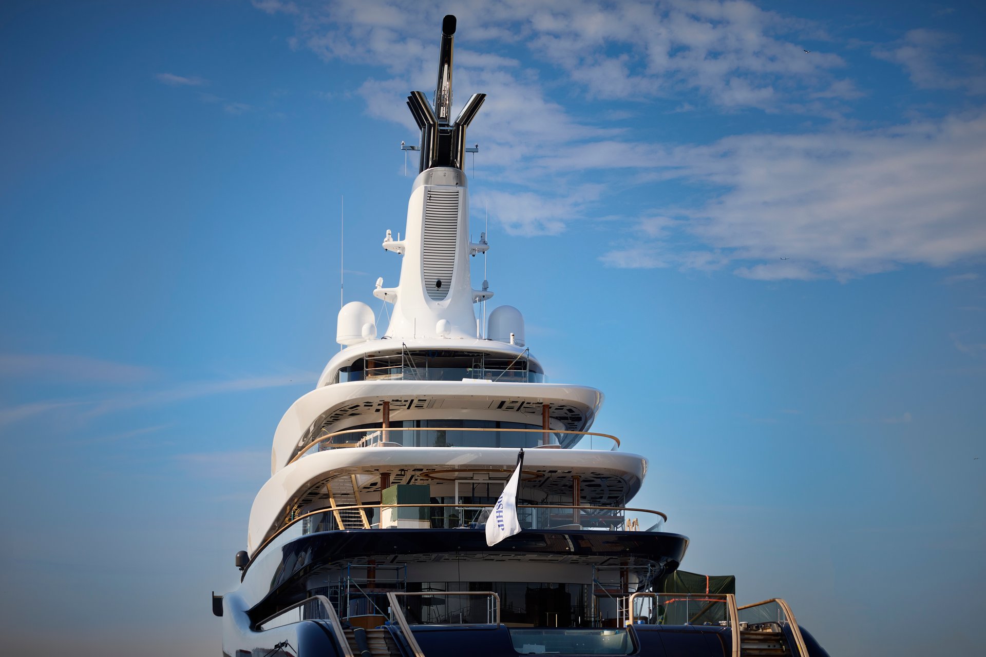 821 copyright Feadship 394