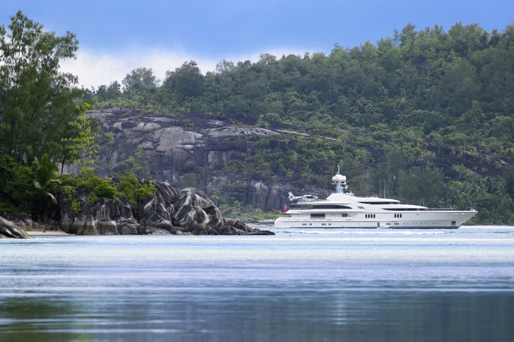 archimedes motor yacht