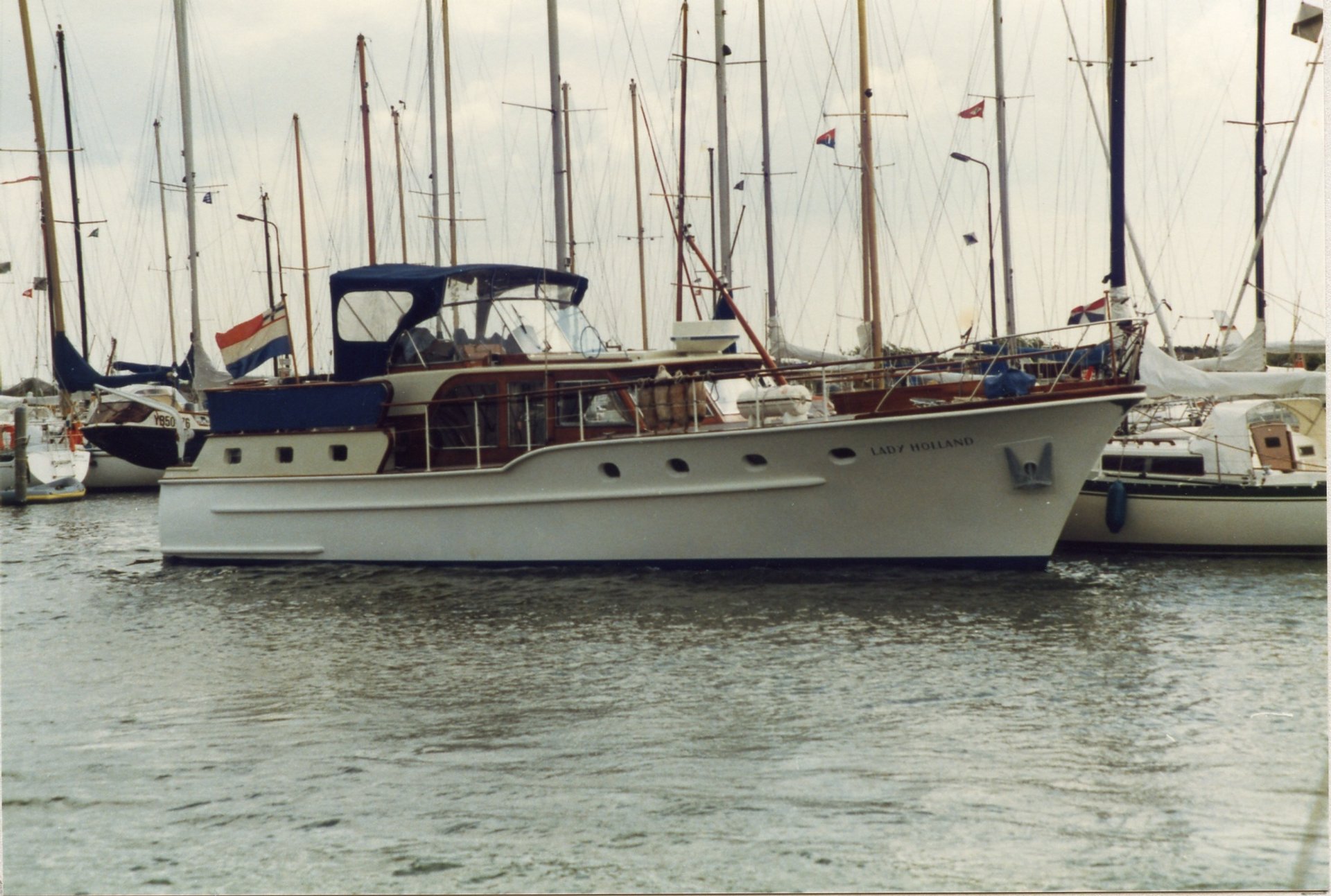 674 Lady Holland Ex Jennifer D 1965