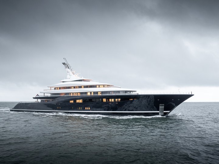 821 Feadship copyright