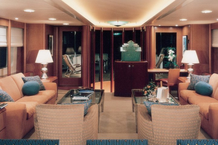 135 Katrion Interior Main Deck Lounge
