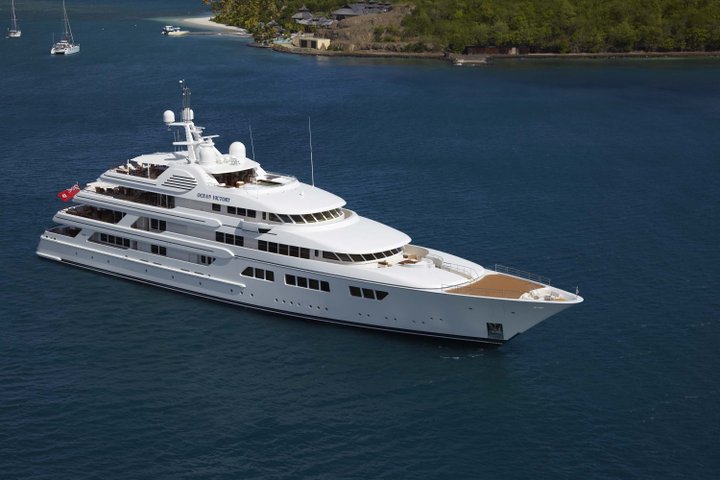 motor yacht kahalani