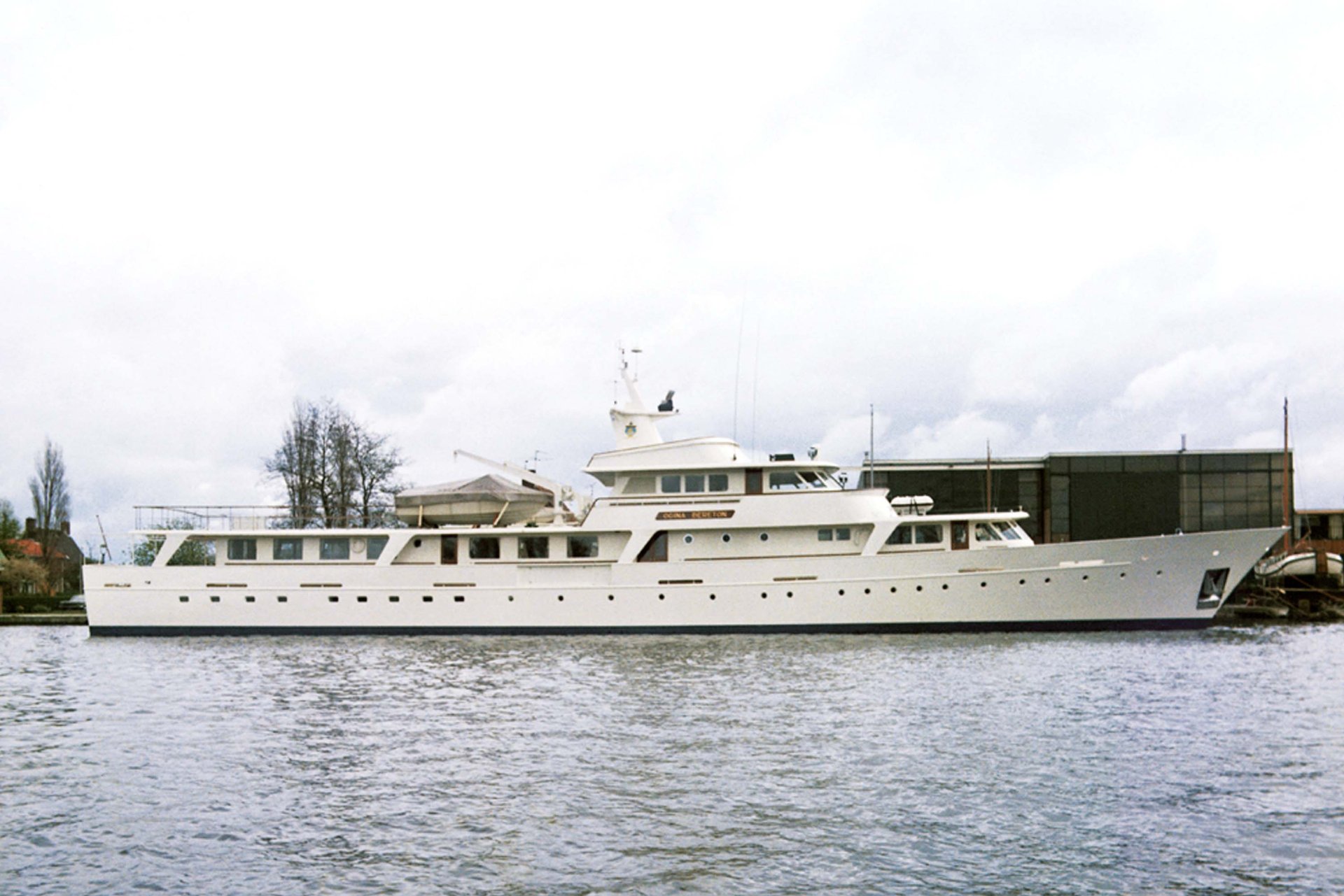 163 Ogina Bereton Exterior Ogina Bereton Rs1