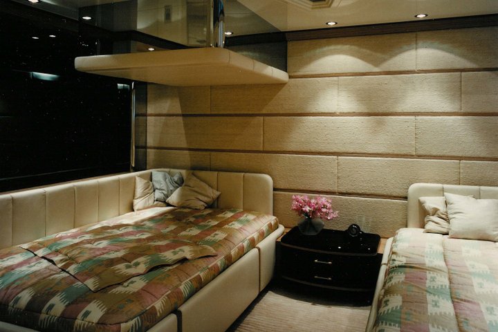194 Sea Sedan Interior Guest Bedroom