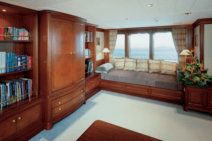 196 Seaflower Interior Owners Private Lounge