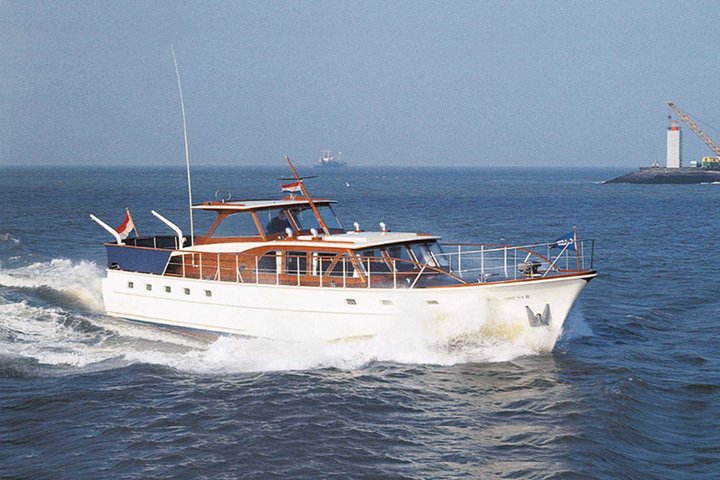 aquarius yacht