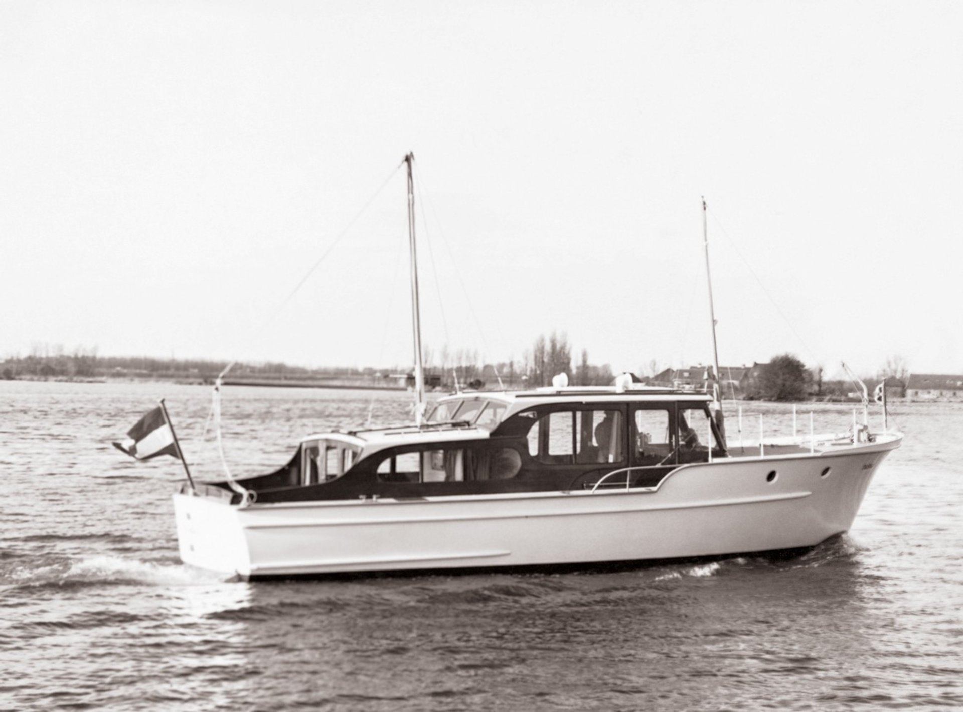 214 Tasna Exterior 1962 Tasna