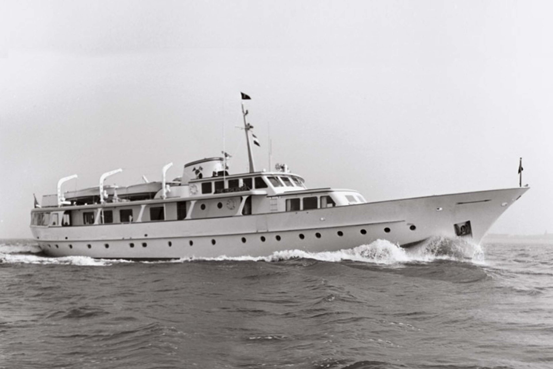 216 The Highlander Exterior The Highlander 1967