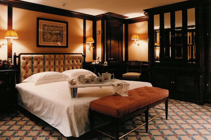 230 Virginian Interior Guest Bedroom