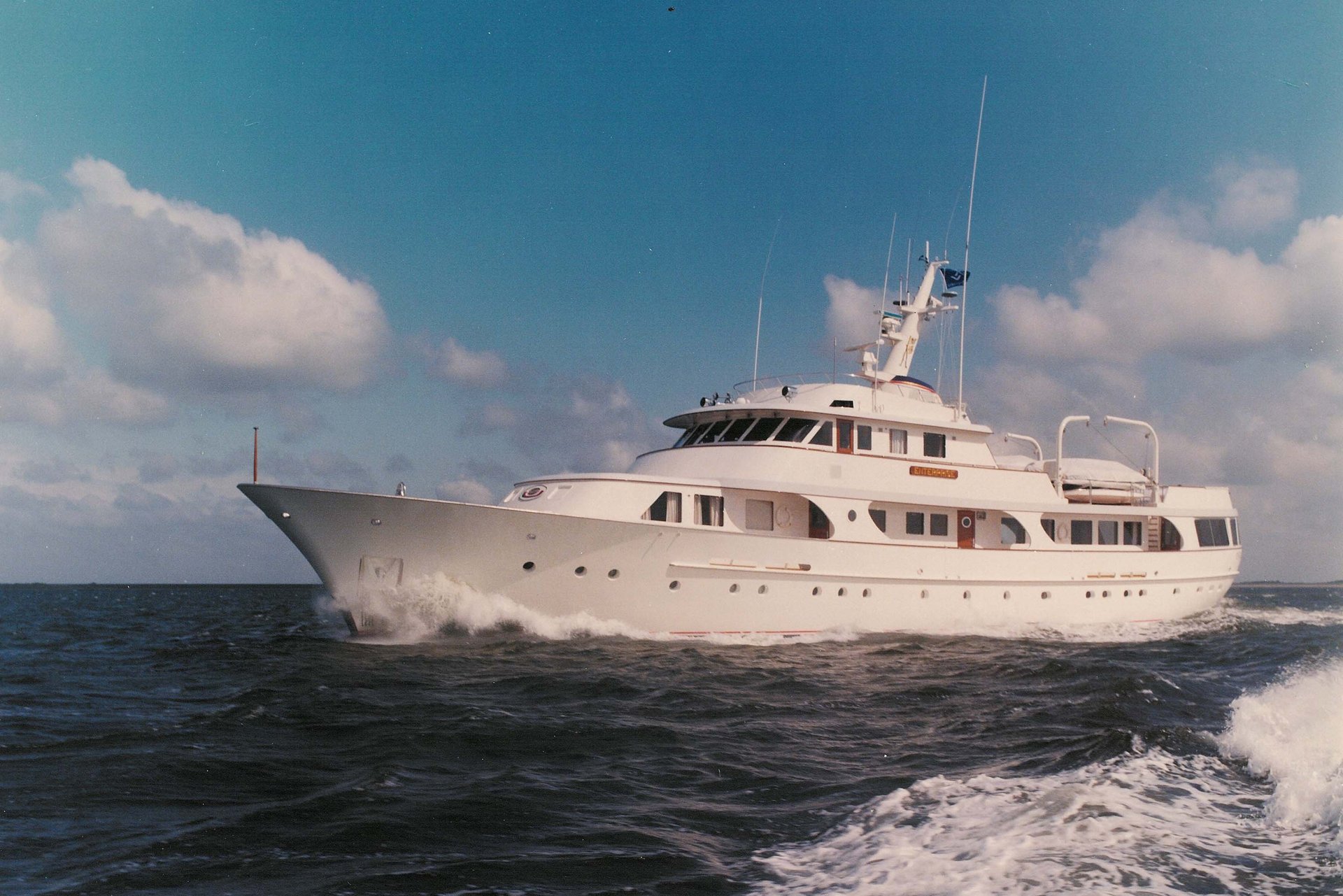 28 Enterprise Exterior Rs1 Enterprise