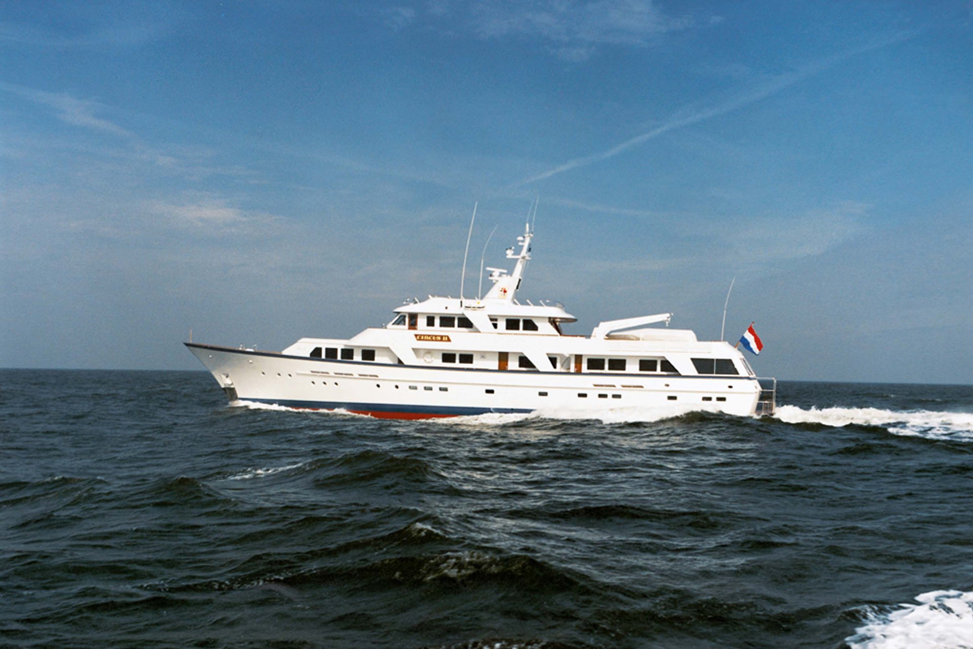 32 Circus Ii Exterior Rs1