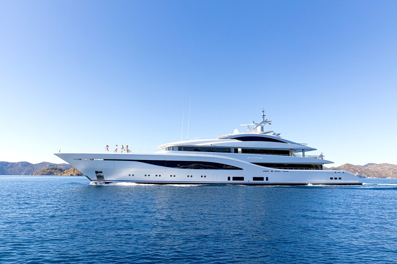 feadship yacht arrow