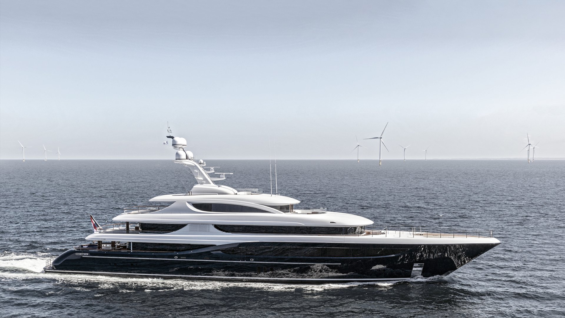 Podium copyright Feadship 3880 graded 210315
