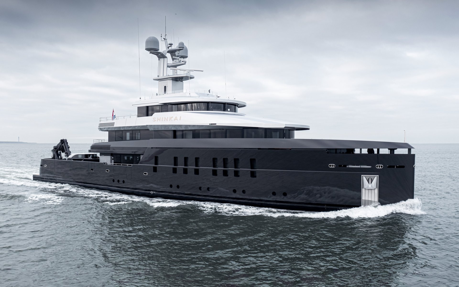 Shinkai Copyright Feadship IMG 8251 8x5