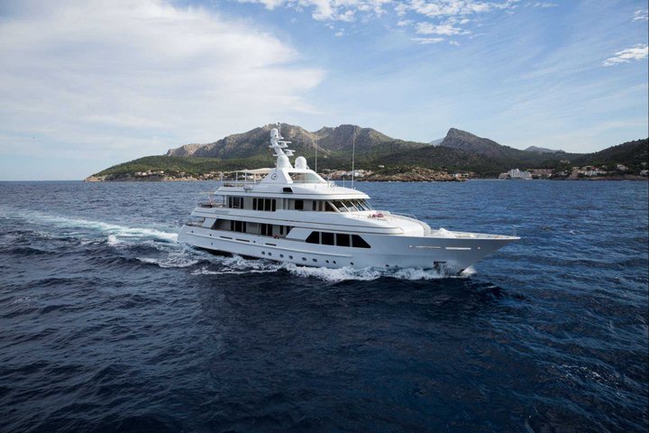 feadship yacht air