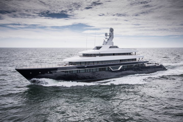 Lonian copyright feadship 001