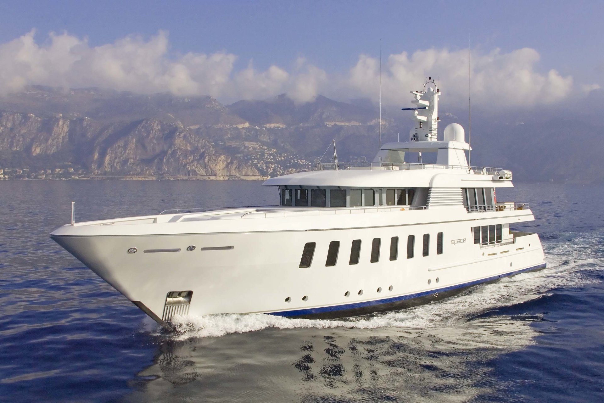 206 Space Exterior Running Shot 1